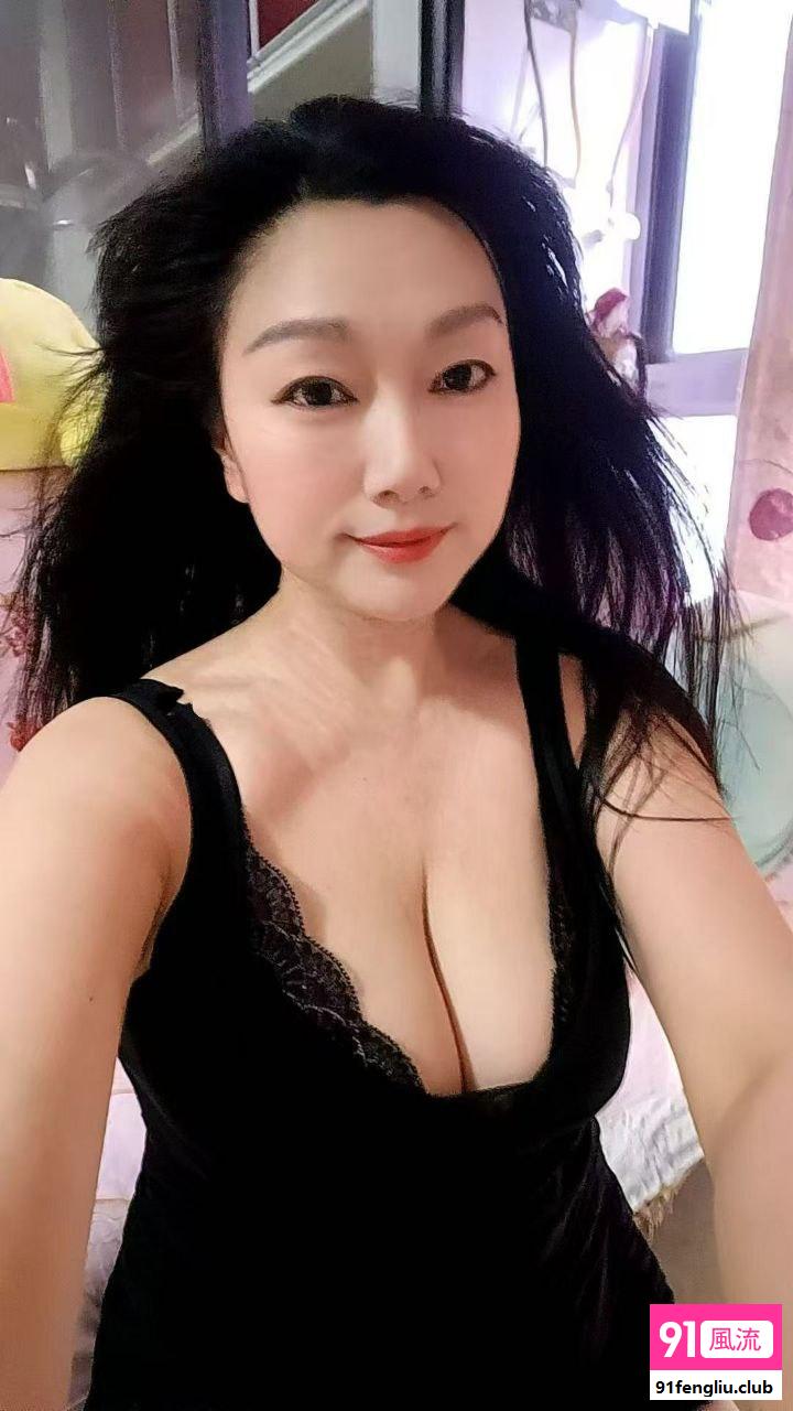 黑丝楼凤琴琴